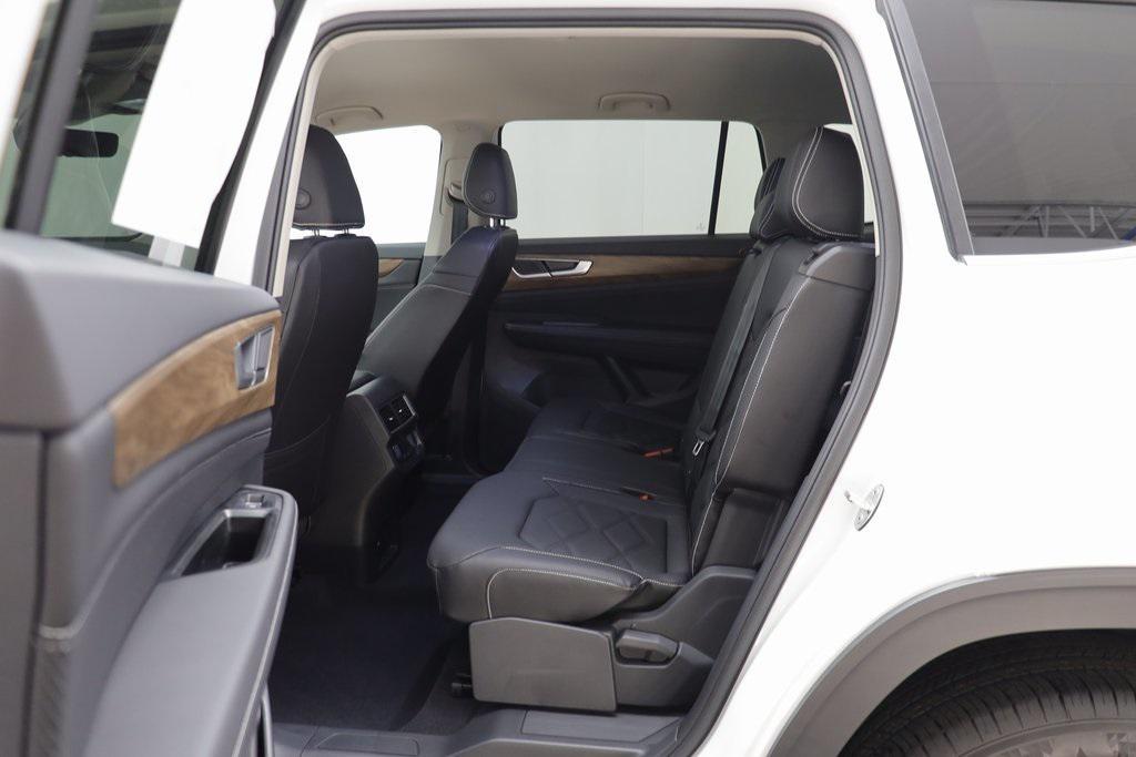 new 2026 Volkswagen Atlas car, priced at $41,137