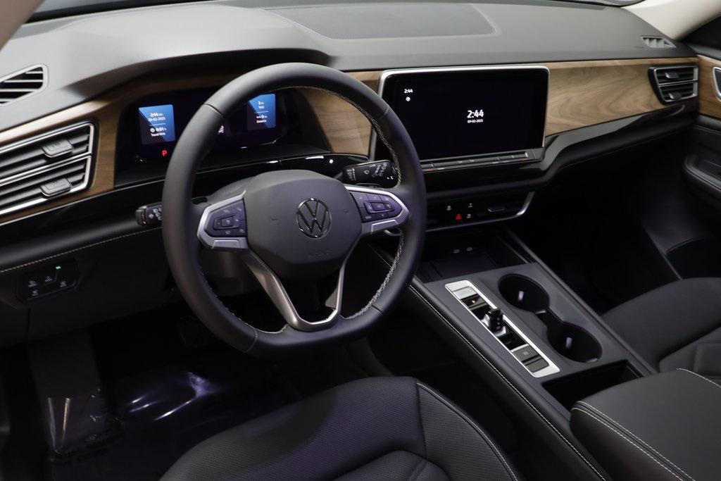 new 2026 Volkswagen Atlas car, priced at $41,137