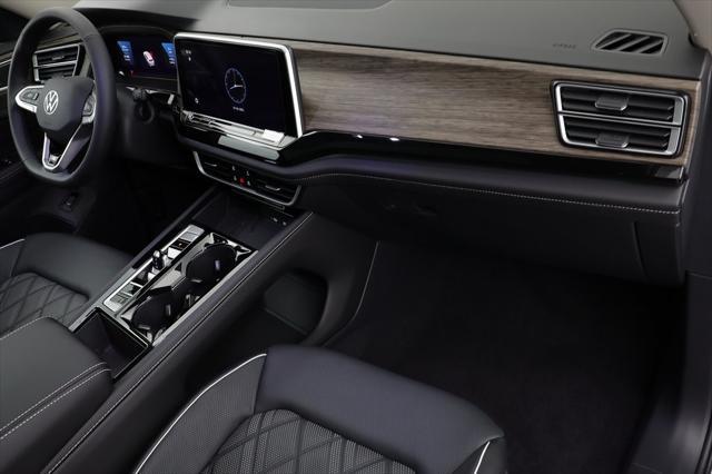 new 2025 Volkswagen Atlas car, priced at $53,506