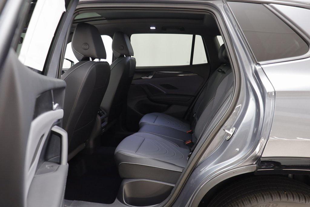 new 2025 Volkswagen Tiguan car, priced at $35,798