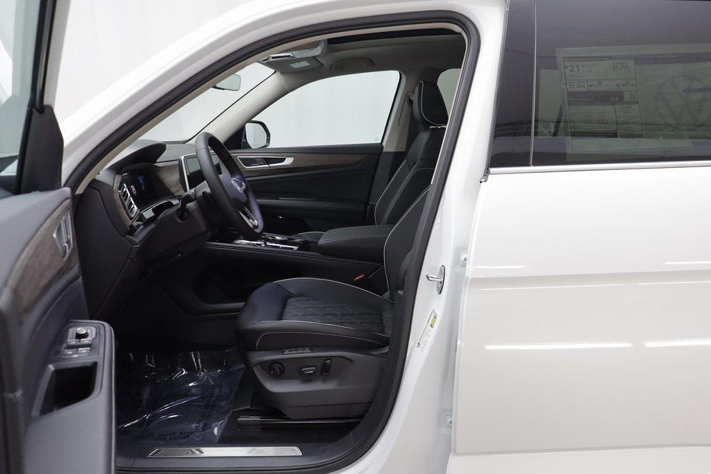 new 2026 Volkswagen Atlas car, priced at $54,496