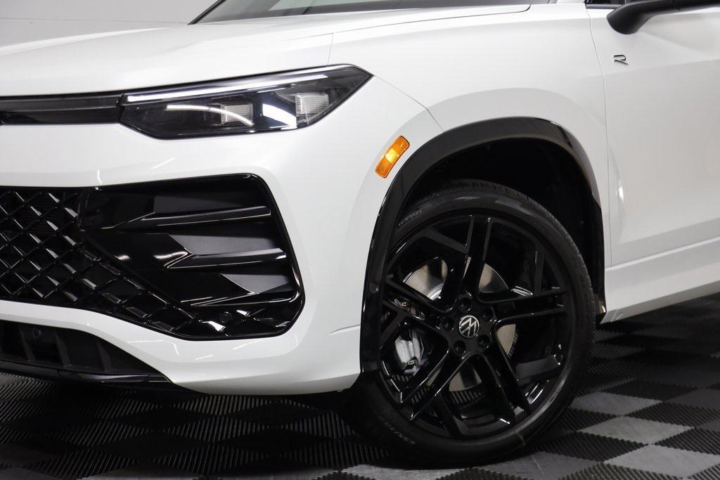 new 2025 Volkswagen Tiguan car, priced at $36,235