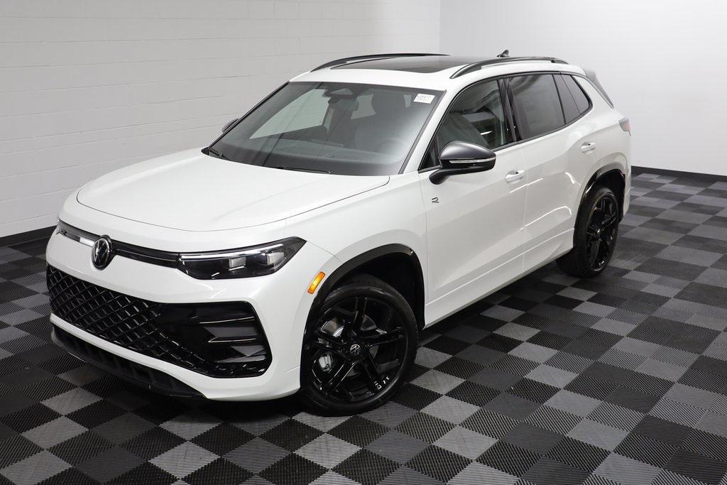 new 2025 Volkswagen Tiguan car, priced at $36,235