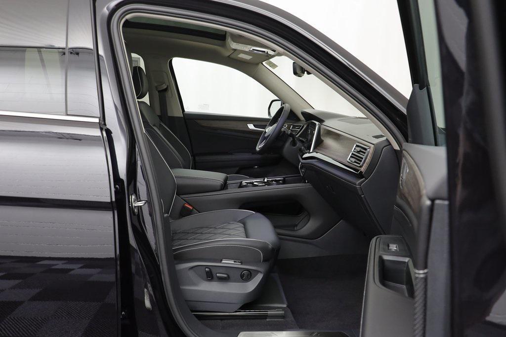 new 2026 Volkswagen Atlas car, priced at $53,205