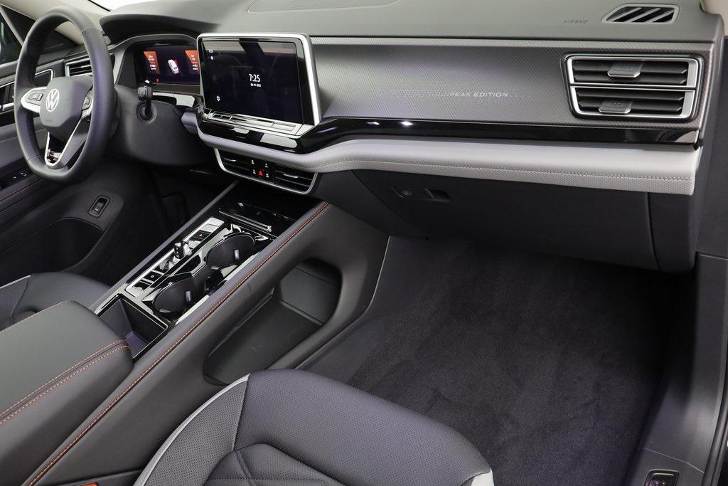 new 2026 Volkswagen Atlas car, priced at $47,925