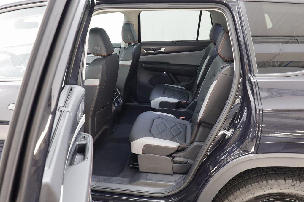 new 2026 Volkswagen Atlas car, priced at $47,925