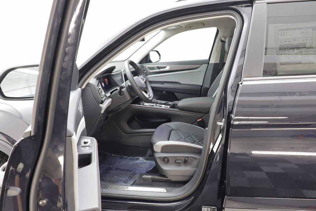 new 2026 Volkswagen Atlas car, priced at $47,925