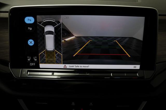 new 2025 Volkswagen Atlas car, priced at $52,348
