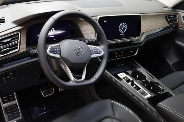 new 2025 Volkswagen Atlas car, priced at $52,348