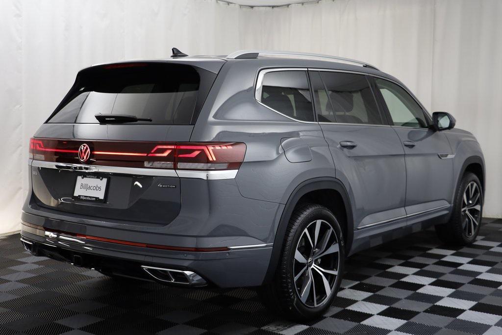 new 2025 Volkswagen Atlas car, priced at $52,811