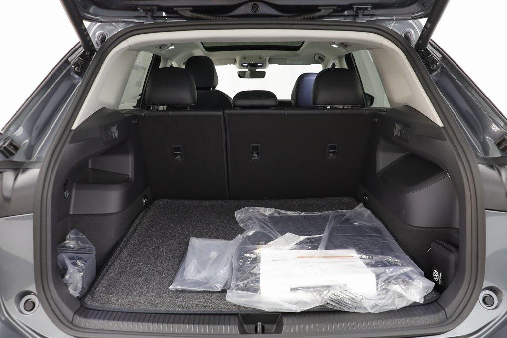 new 2025 Volkswagen Tiguan car, priced at $33,770