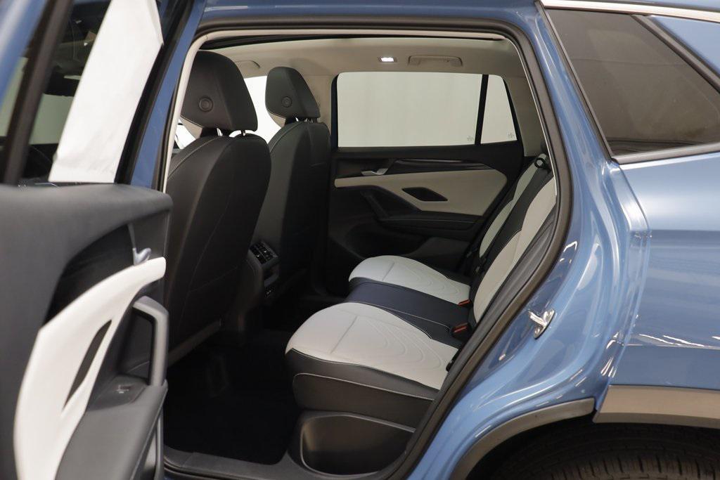 new 2025 Volkswagen Tiguan car, priced at $34,207