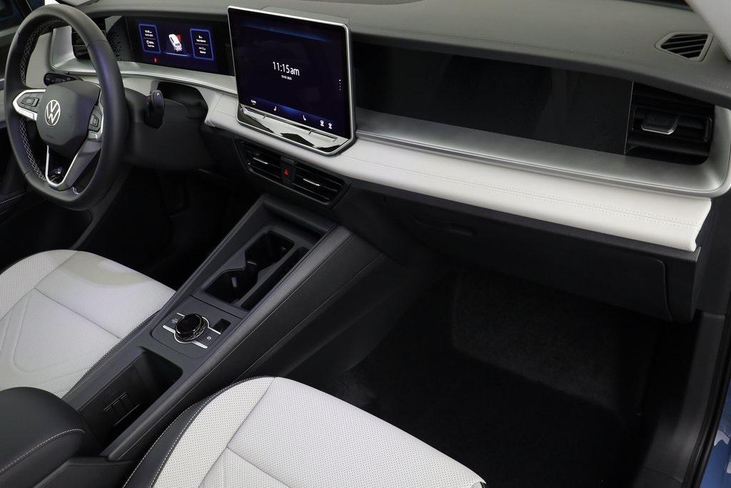 new 2025 Volkswagen Tiguan car, priced at $34,207