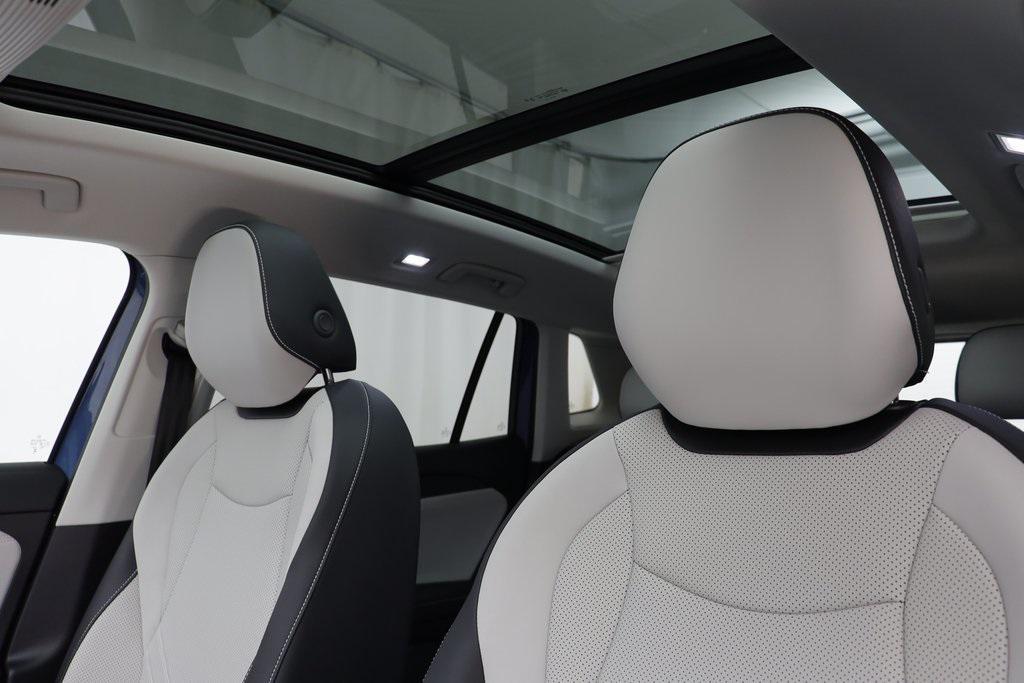 new 2025 Volkswagen Tiguan car, priced at $34,207