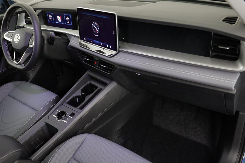 new 2025 Volkswagen Tiguan car, priced at $34,675