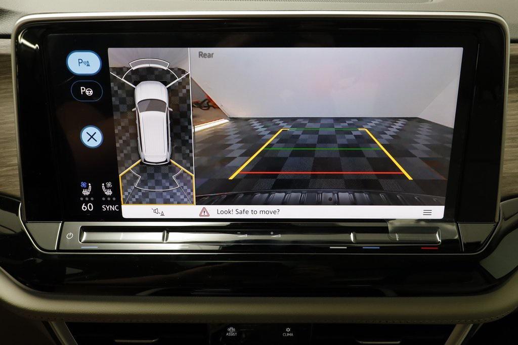 new 2026 Volkswagen Atlas car, priced at $54,118