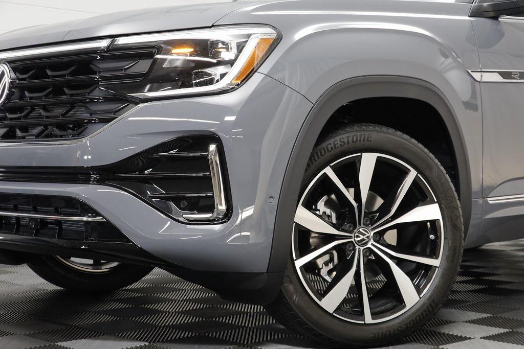 new 2026 Volkswagen Atlas car, priced at $54,118