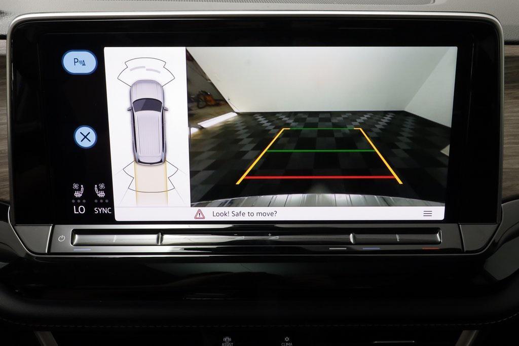 new 2026 Volkswagen Atlas car, priced at $49,871