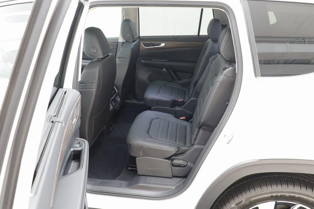 new 2026 Volkswagen Atlas car, priced at $49,871