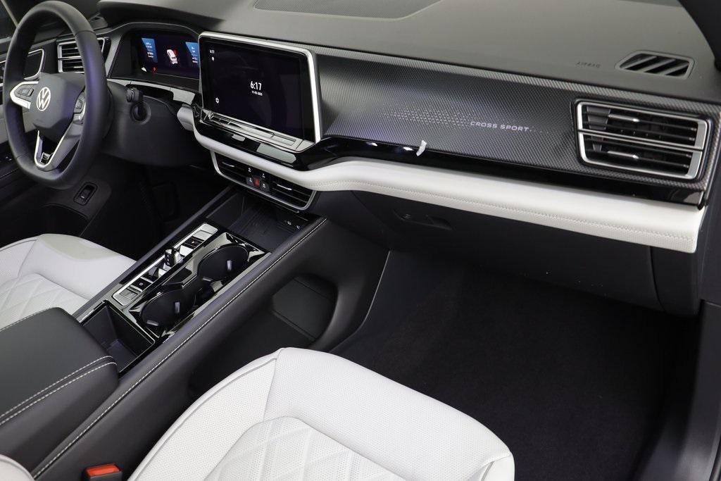 new 2026 Volkswagen Atlas Cross Sport car, priced at $52,662