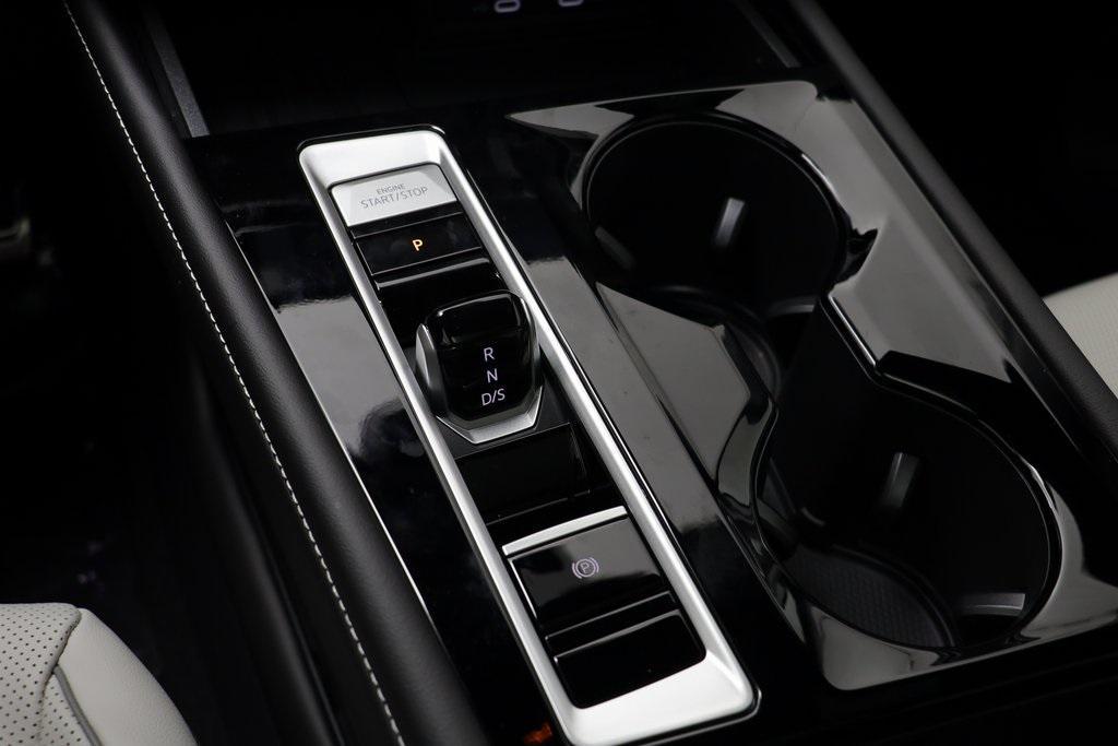 new 2026 Volkswagen Atlas Cross Sport car, priced at $52,662