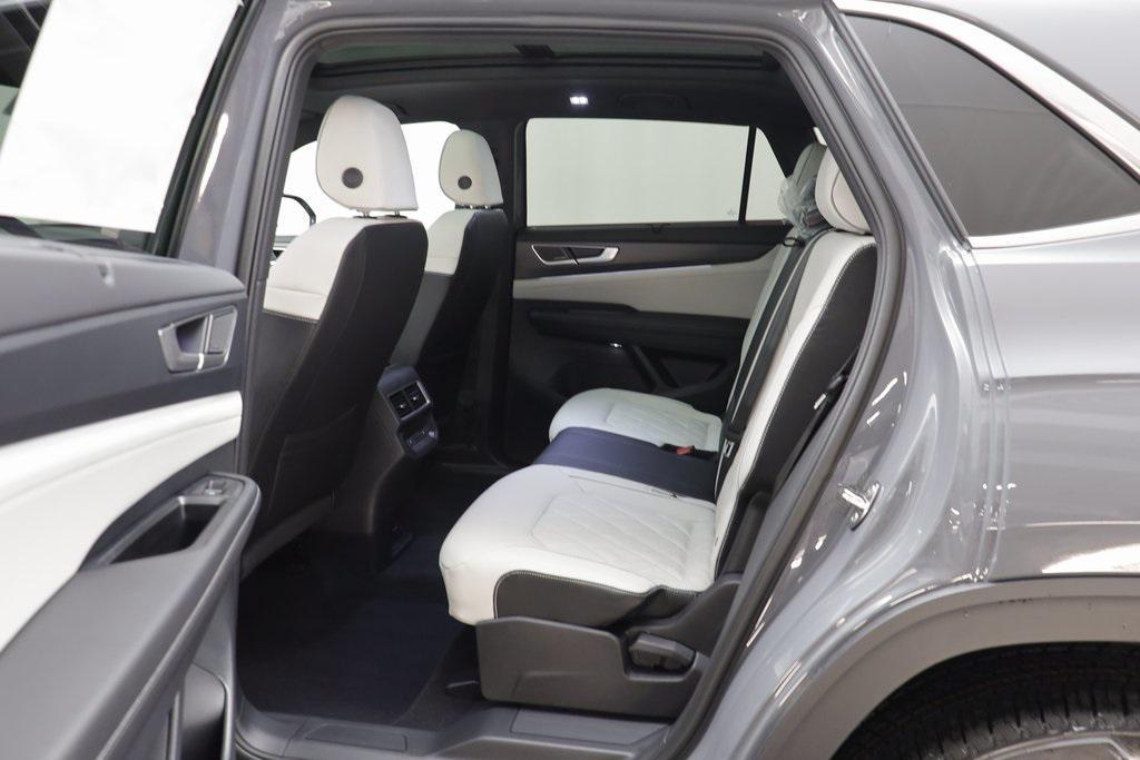 new 2026 Volkswagen Atlas Cross Sport car, priced at $52,662