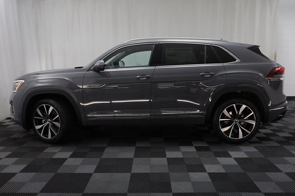 new 2026 Volkswagen Atlas Cross Sport car, priced at $52,662