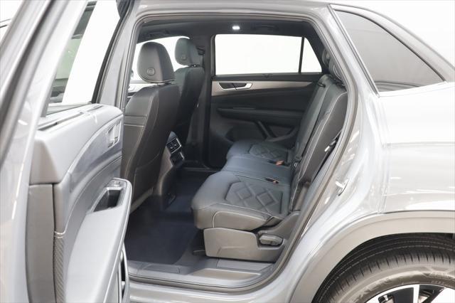 new 2025 Volkswagen Atlas Cross Sport car