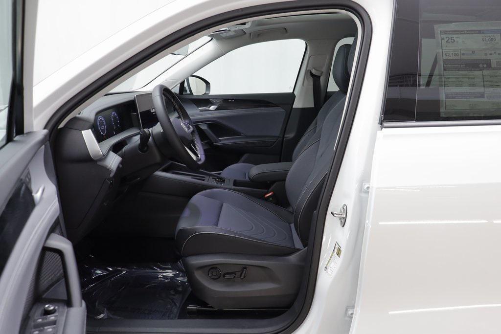 new 2025 Volkswagen Tiguan car, priced at $33,770