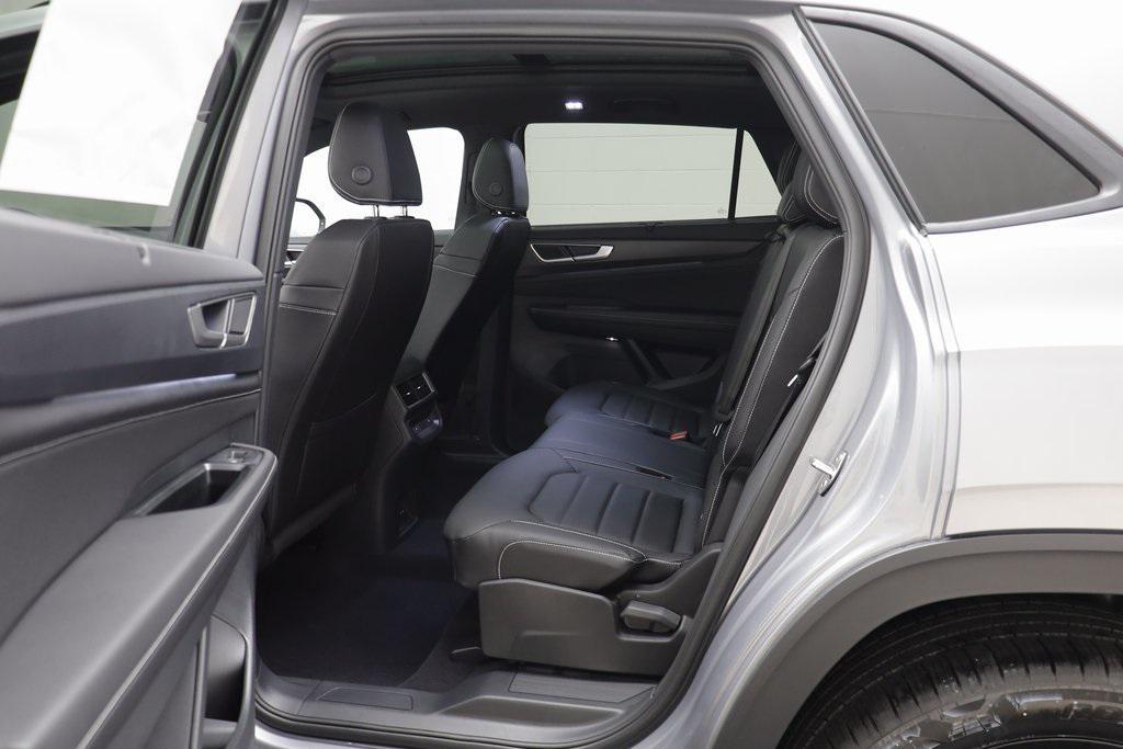 new 2026 Volkswagen Atlas Cross Sport car, priced at $50,288