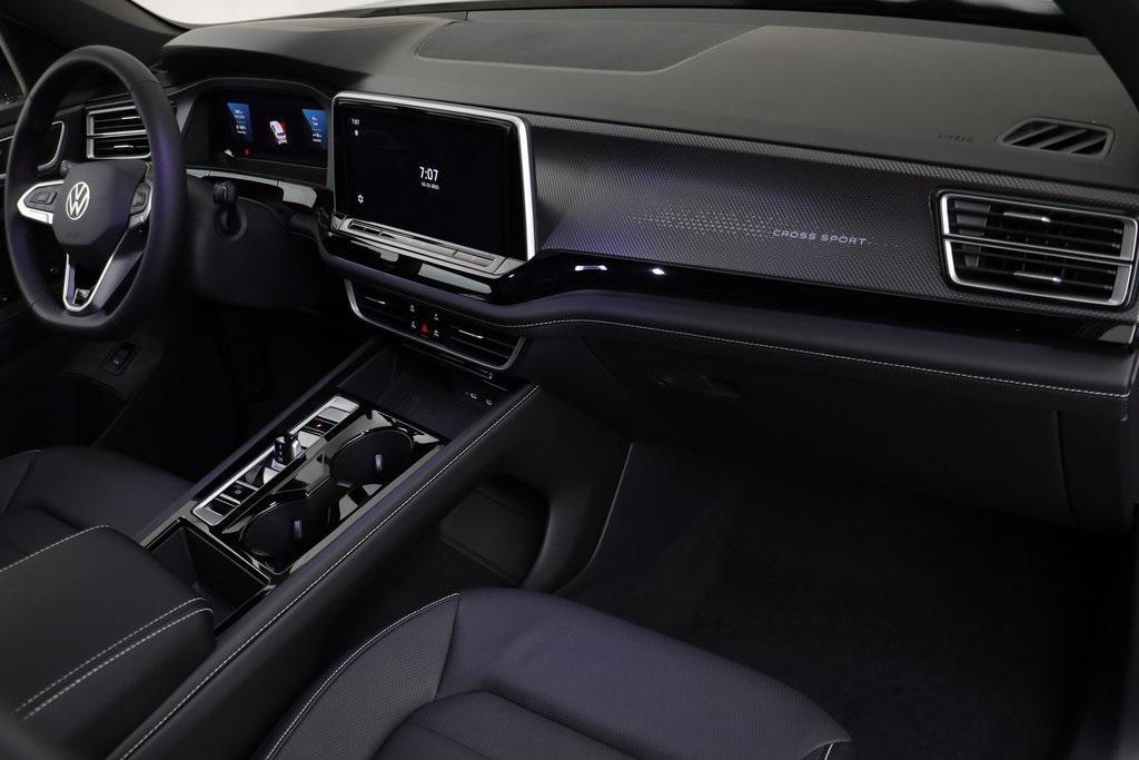 new 2026 Volkswagen Atlas Cross Sport car, priced at $50,288