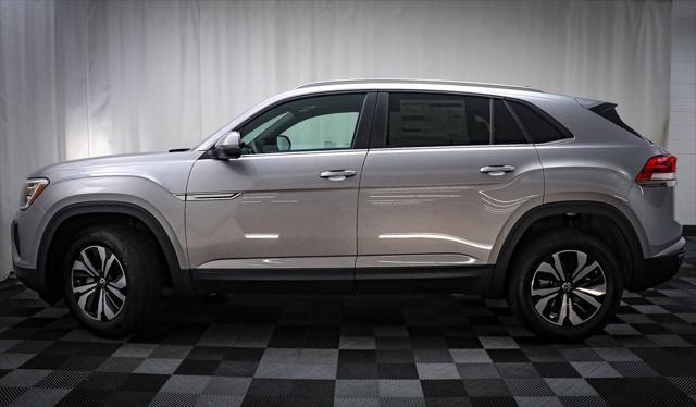 new 2024 Volkswagen Atlas Cross Sport car, priced at $35,566