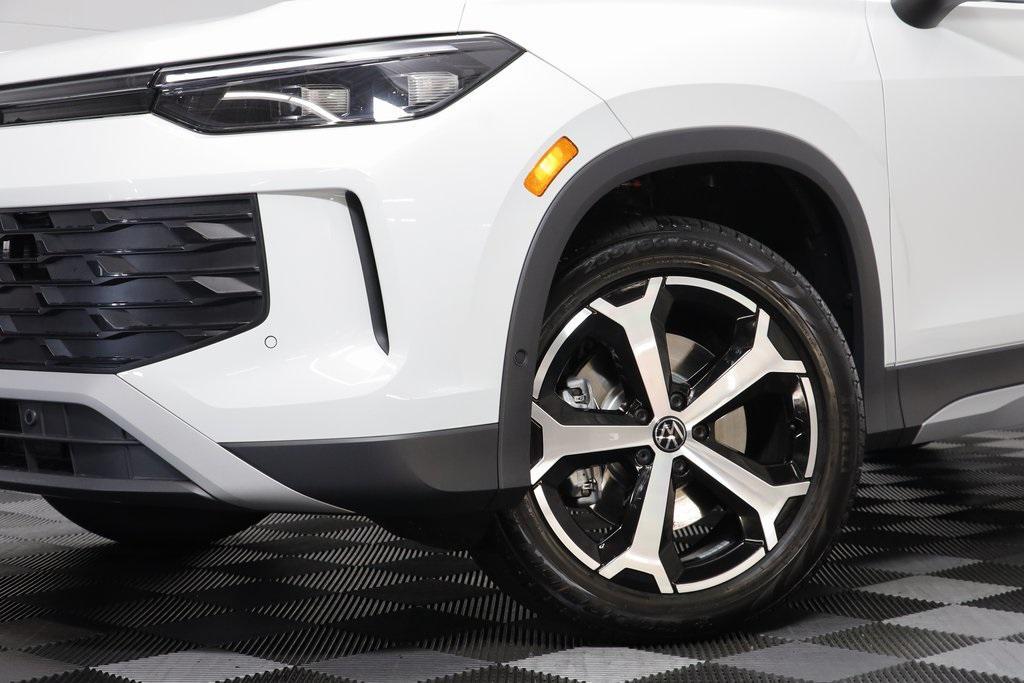 new 2025 Volkswagen Tiguan car, priced at $33,770