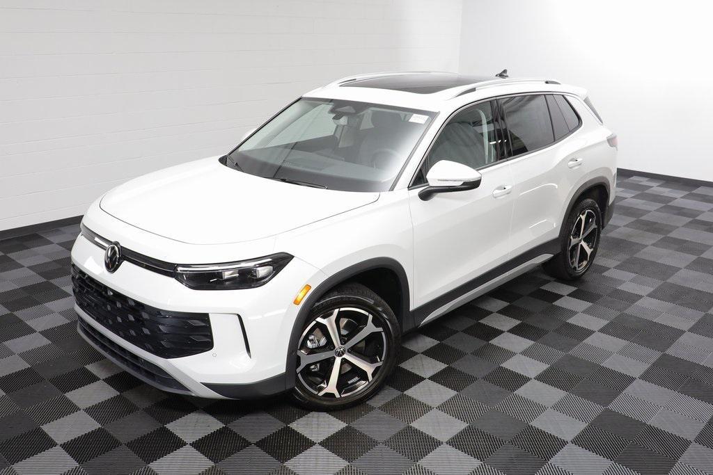 new 2025 Volkswagen Tiguan car, priced at $33,770