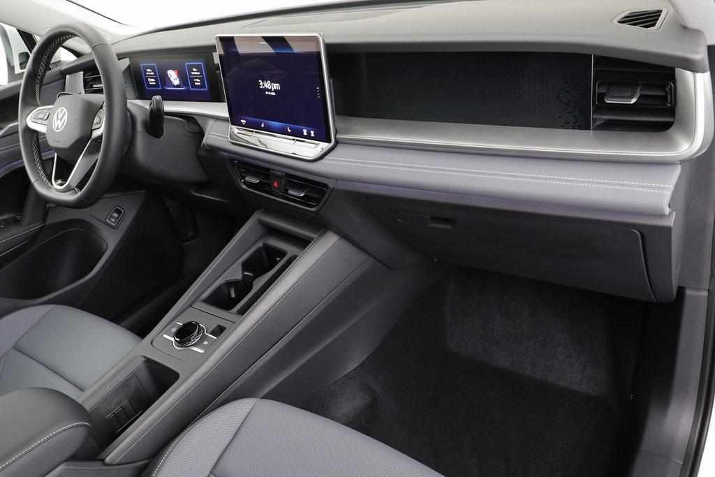 new 2025 Volkswagen Tiguan car, priced at $33,770