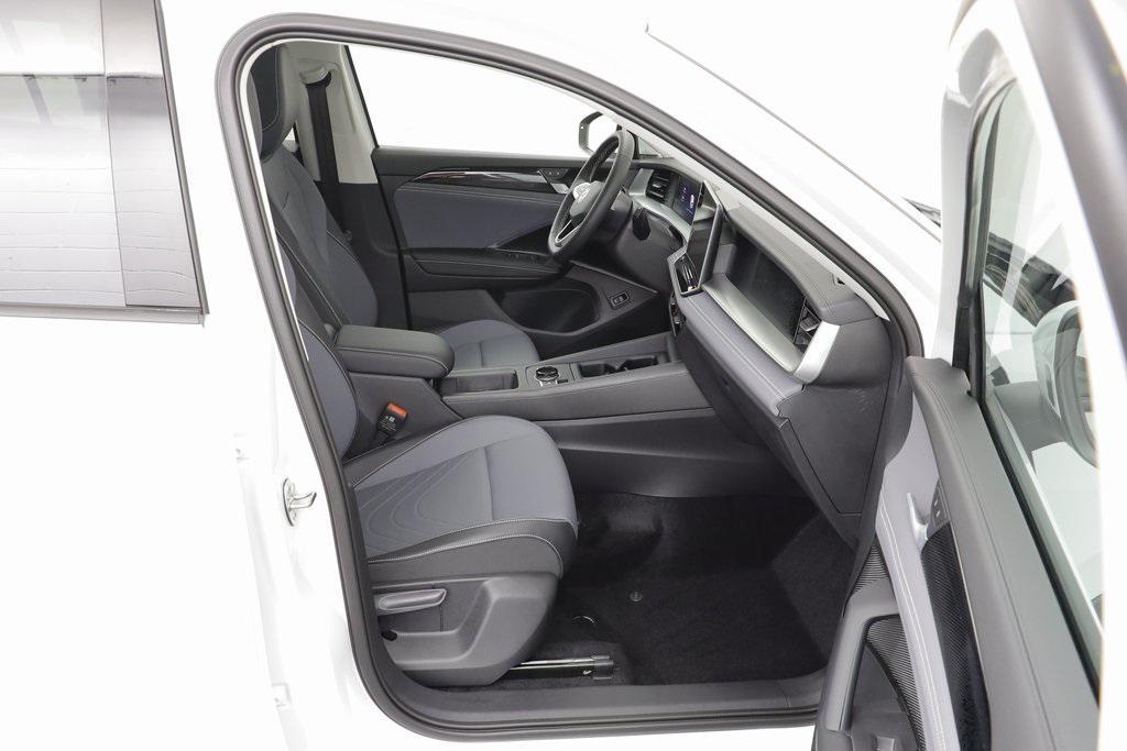 new 2025 Volkswagen Tiguan car, priced at $33,770