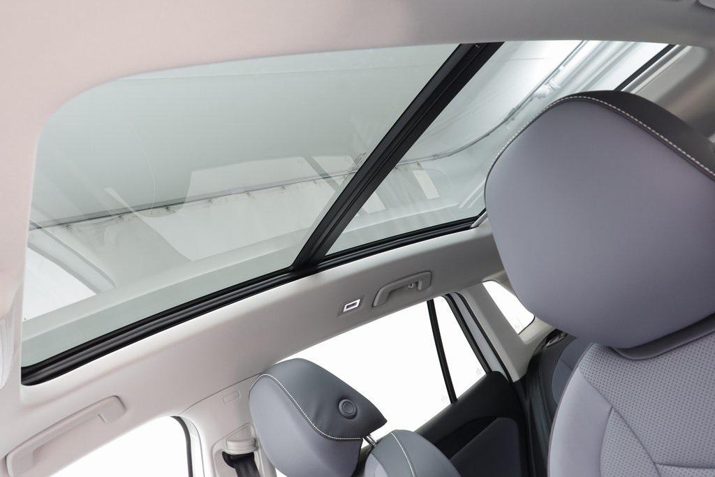 new 2025 Volkswagen Tiguan car, priced at $33,770