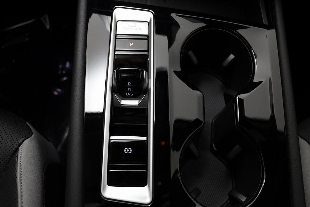 new 2025 Volkswagen Atlas car, priced at $42,827