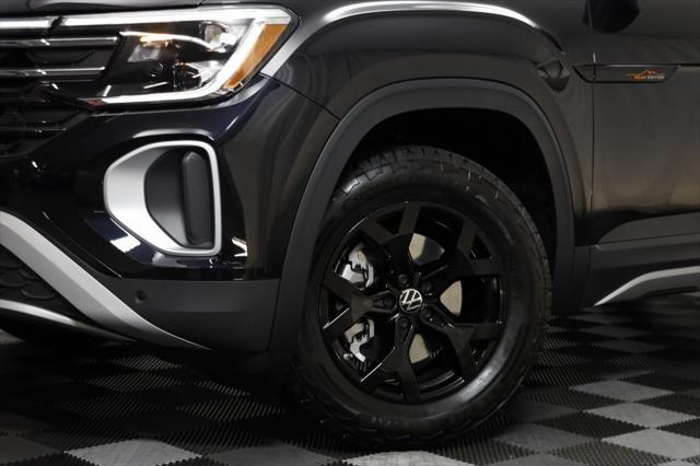 new 2025 Volkswagen Atlas car, priced at $44,904