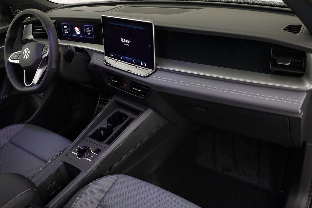 new 2025 Volkswagen Tiguan car, priced at $36,735