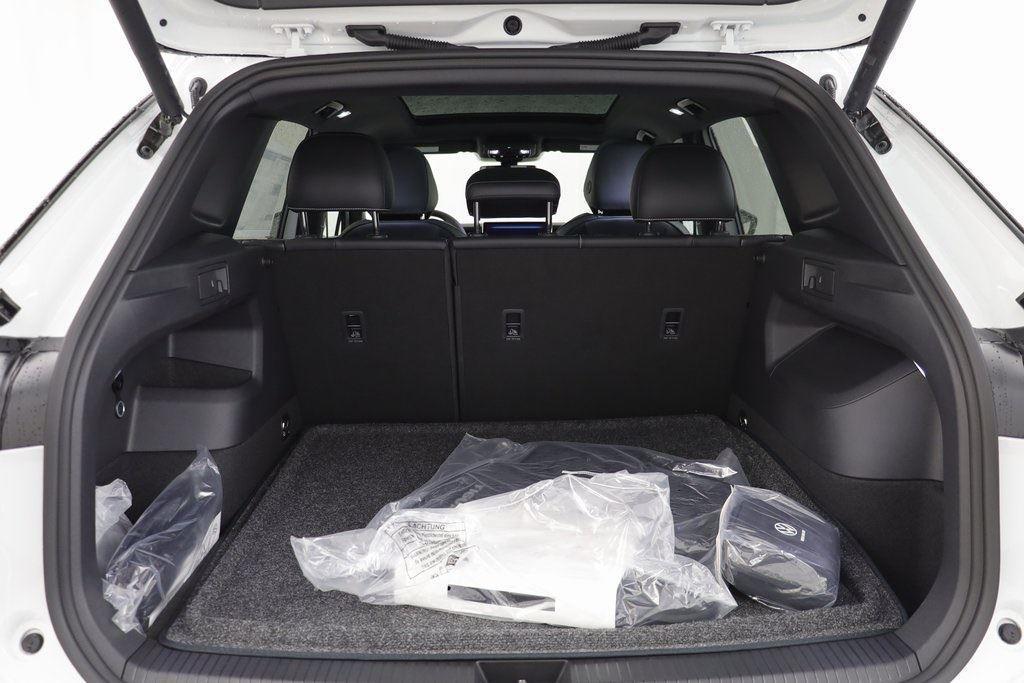 new 2025 Volkswagen Tiguan car, priced at $36,735