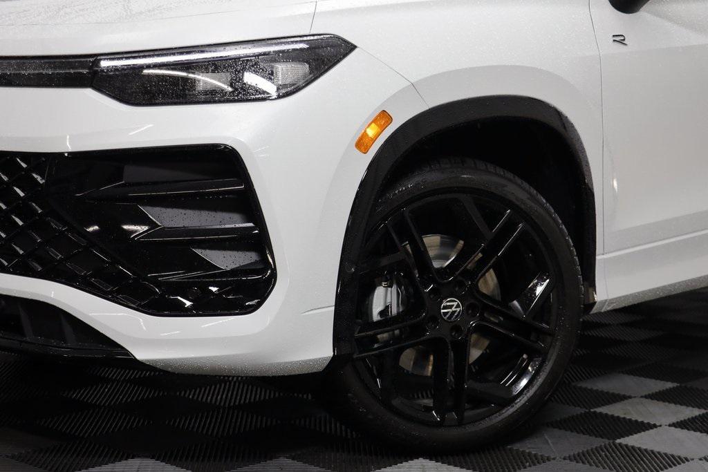 new 2025 Volkswagen Tiguan car, priced at $36,235