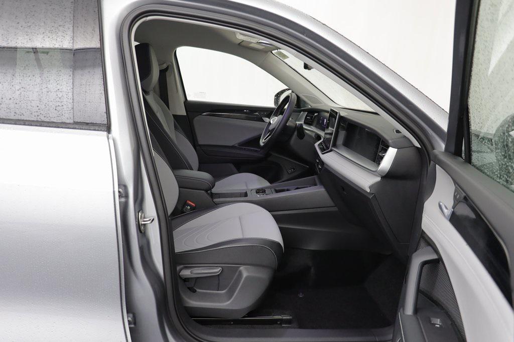 new 2025 Volkswagen Tiguan car, priced at $34,238