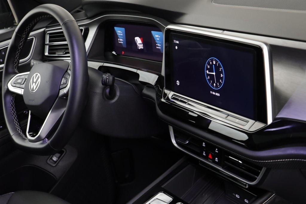 used 2025 Volkswagen Atlas Cross Sport car, priced at $38,548