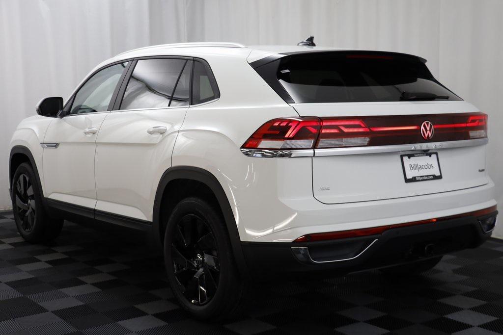 new 2025 Volkswagen Atlas Cross Sport car, priced at $43,103