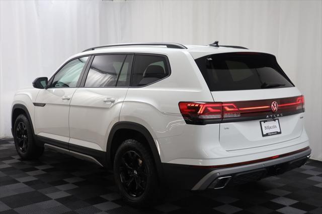 new 2025 Volkswagen Atlas car, priced at $45,404