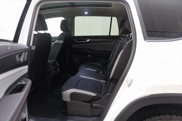 new 2025 Volkswagen Atlas car, priced at $45,404