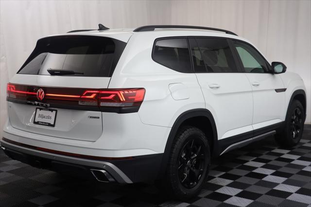 new 2025 Volkswagen Atlas car, priced at $45,404