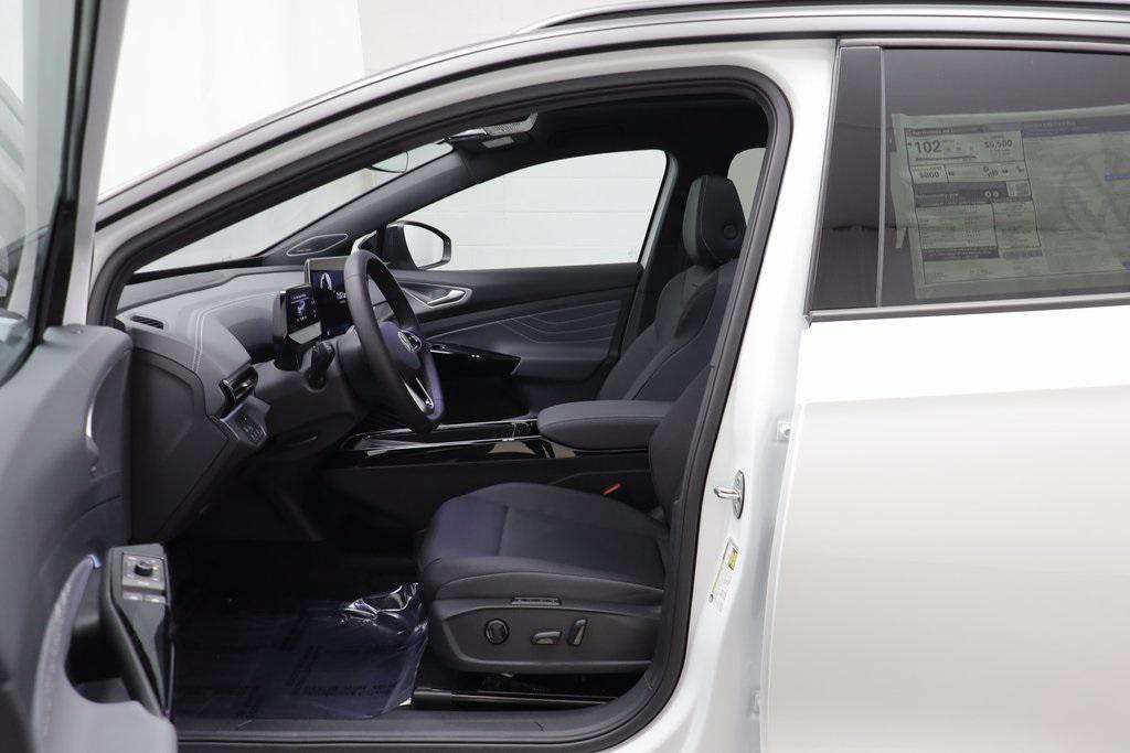 new 2025 Volkswagen ID.4 car, priced at $53,722