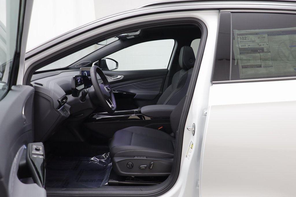 new 2025 Volkswagen ID.4 car, priced at $52,722